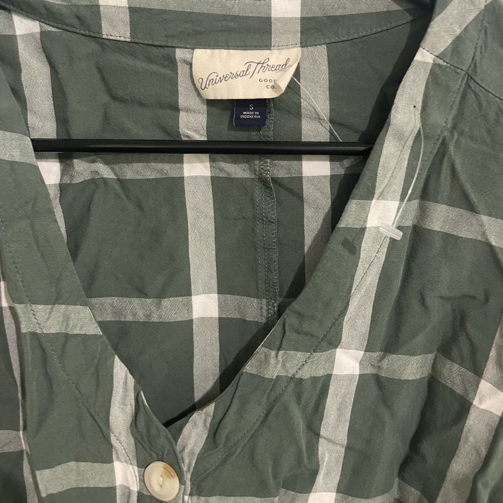 NWOT universal tread shirt - Picture 6 of 8